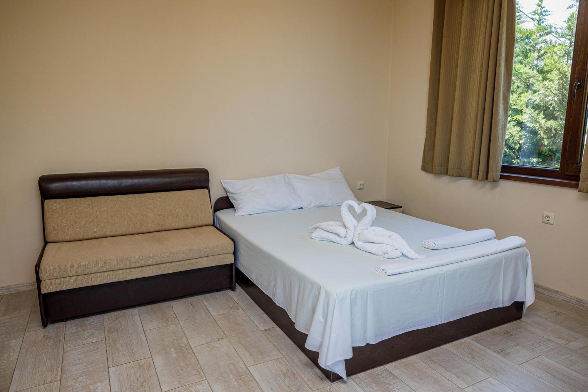 Family Hotel Silitur Achtopol Exterior foto