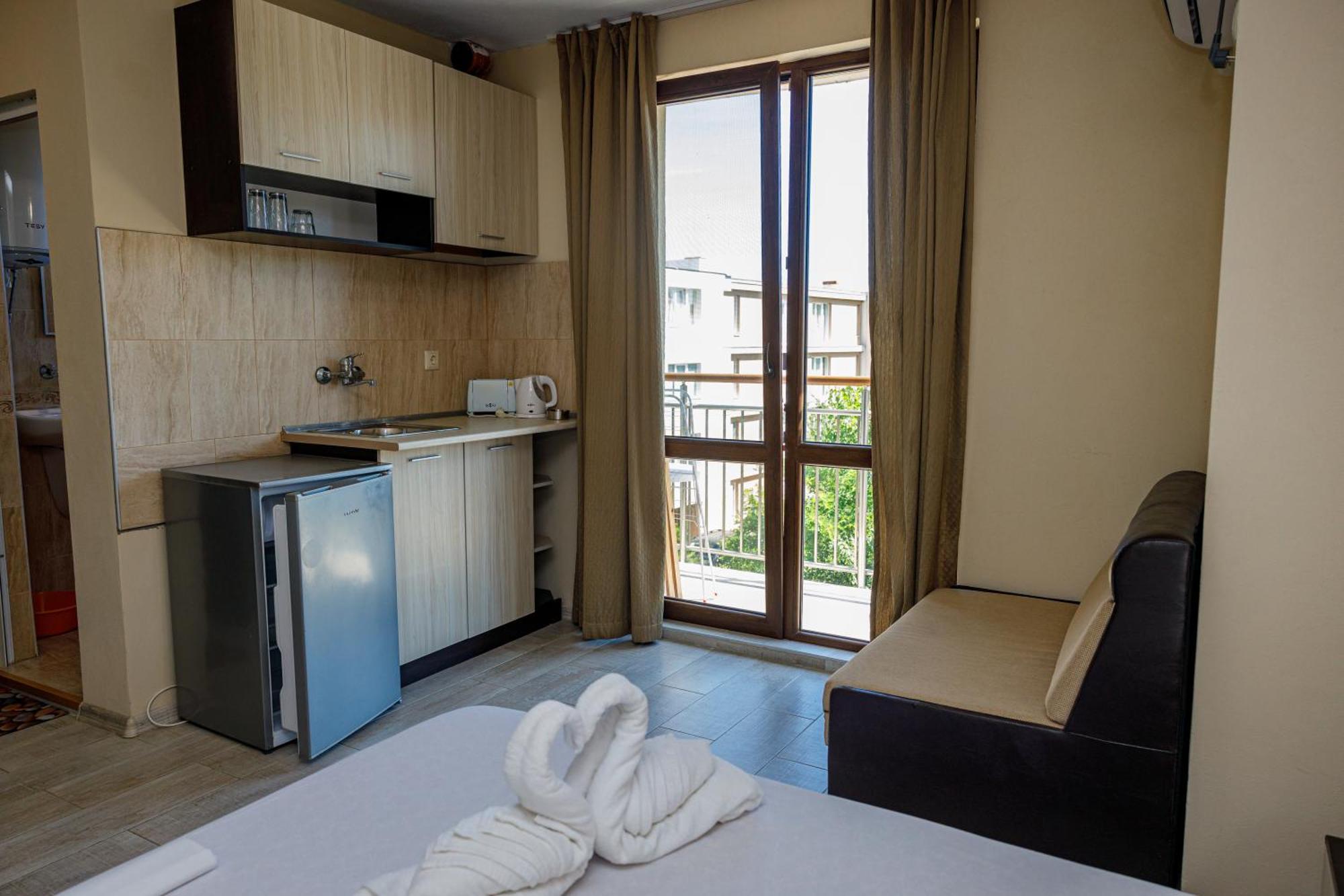 Family Hotel Silitur Achtopol Exterior foto