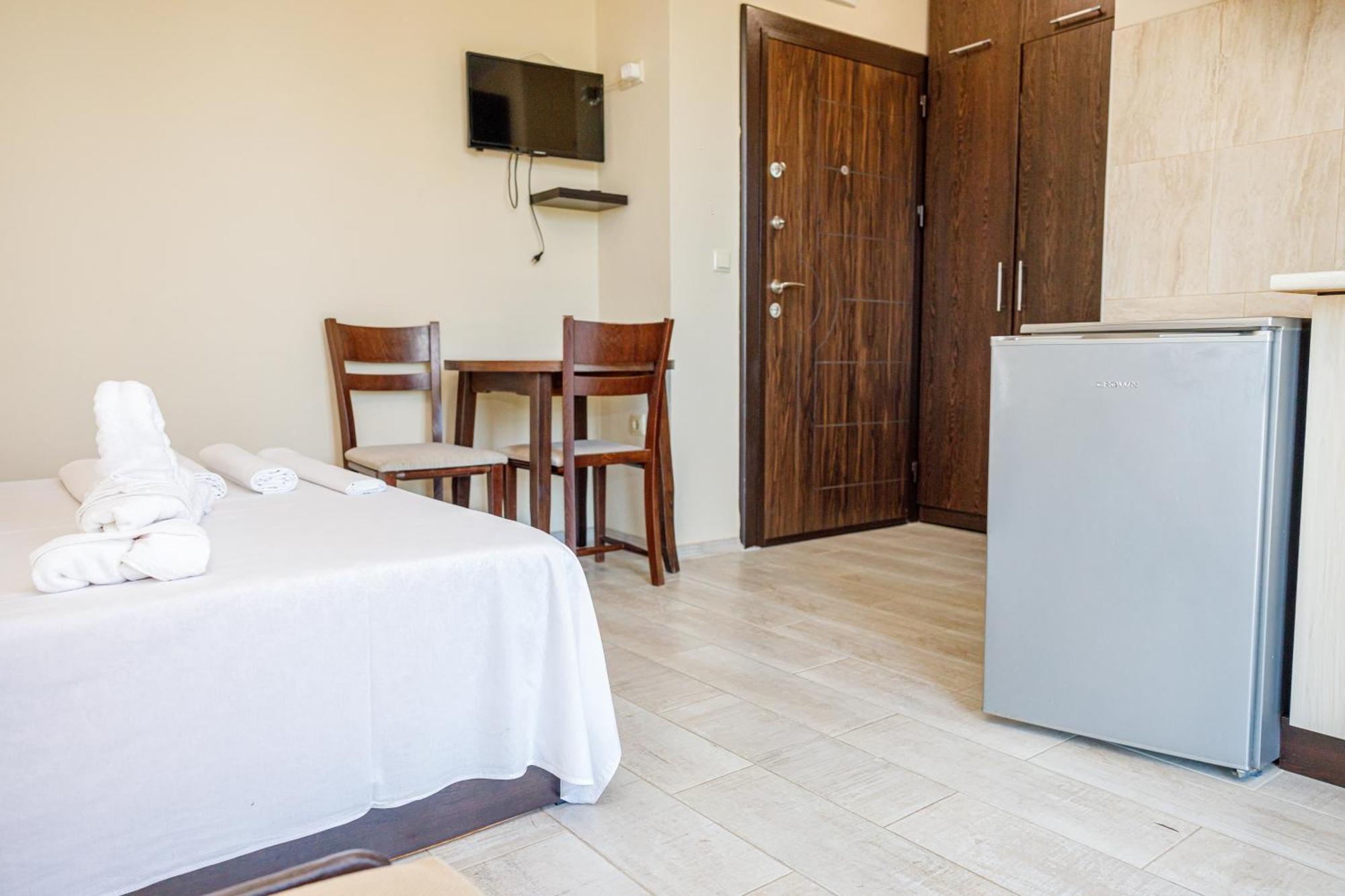 Family Hotel Silitur Achtopol Exterior foto