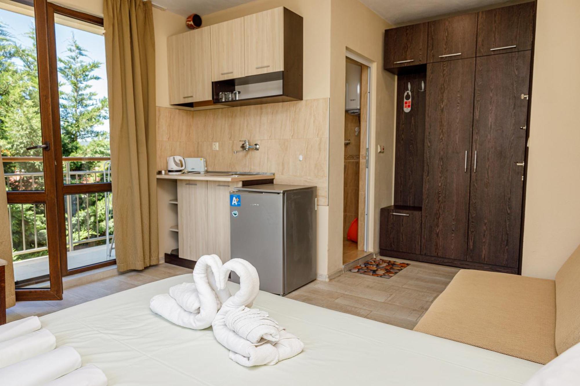 Family Hotel Silitur Achtopol Exterior foto