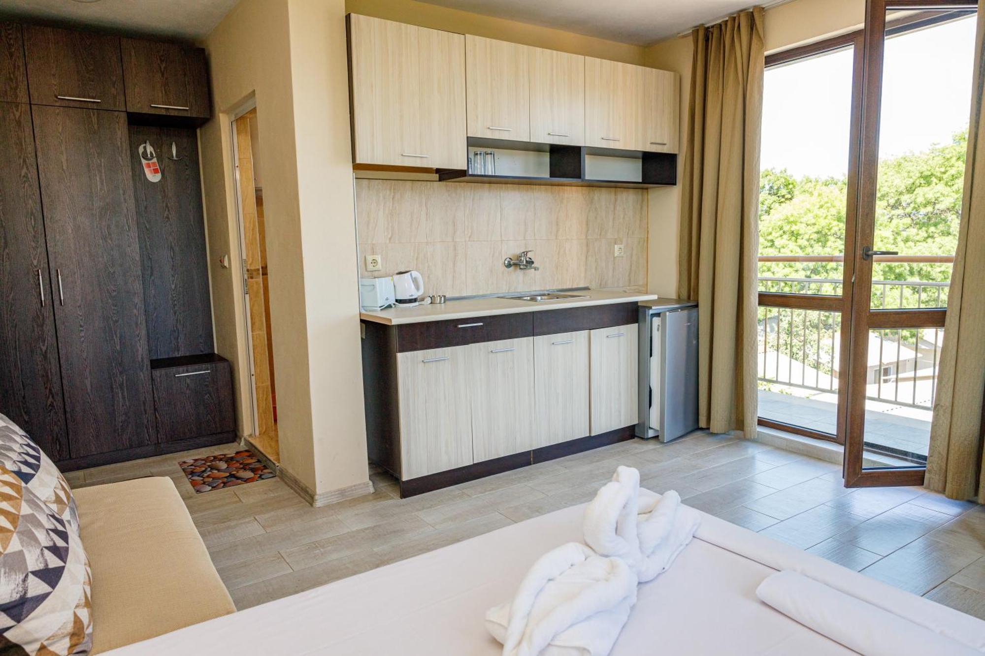 Family Hotel Silitur Achtopol Exterior foto