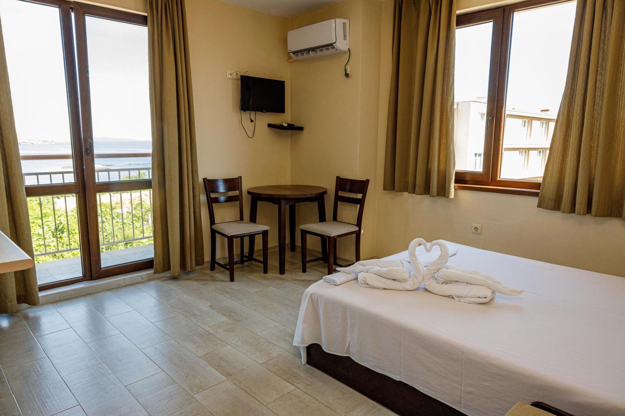 Family Hotel Silitur Achtopol Exterior foto