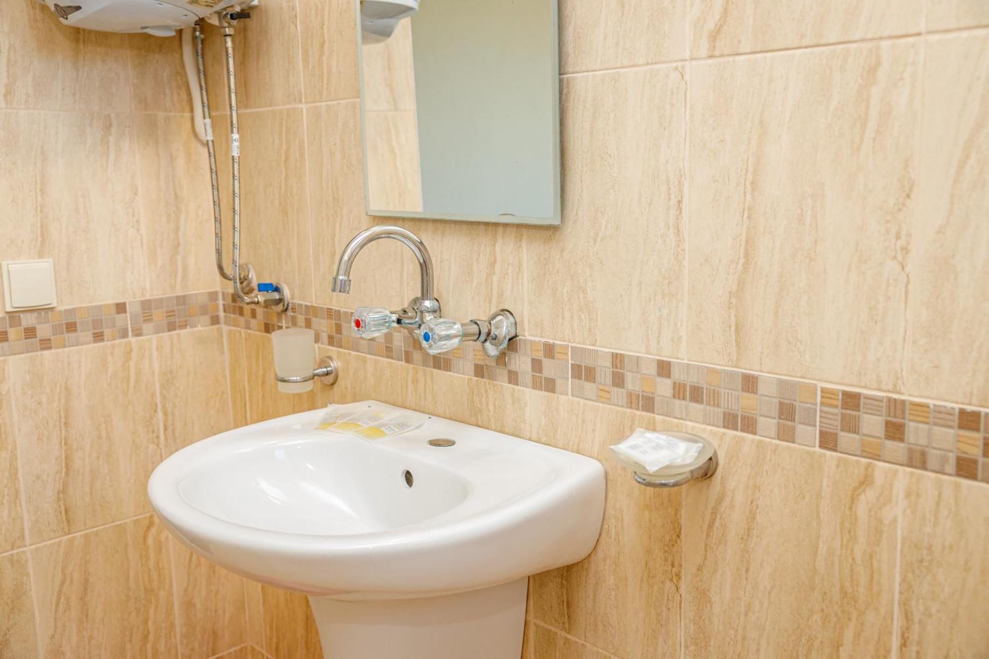 Family Hotel Silitur Achtopol Exterior foto